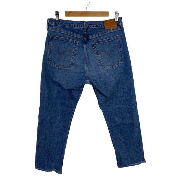 Levi's Wedgie Straight Premium Denim Button Fly Jeans Raw Hem Womens Size 31 - Picture 8 of 15
